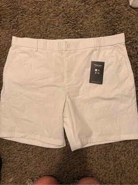 Amazon White Women's Bermuda Shorts